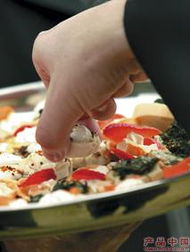 小餐飲如何優(yōu)雅布局西式酒會(huì)餐飲與飲料派送服務(wù)